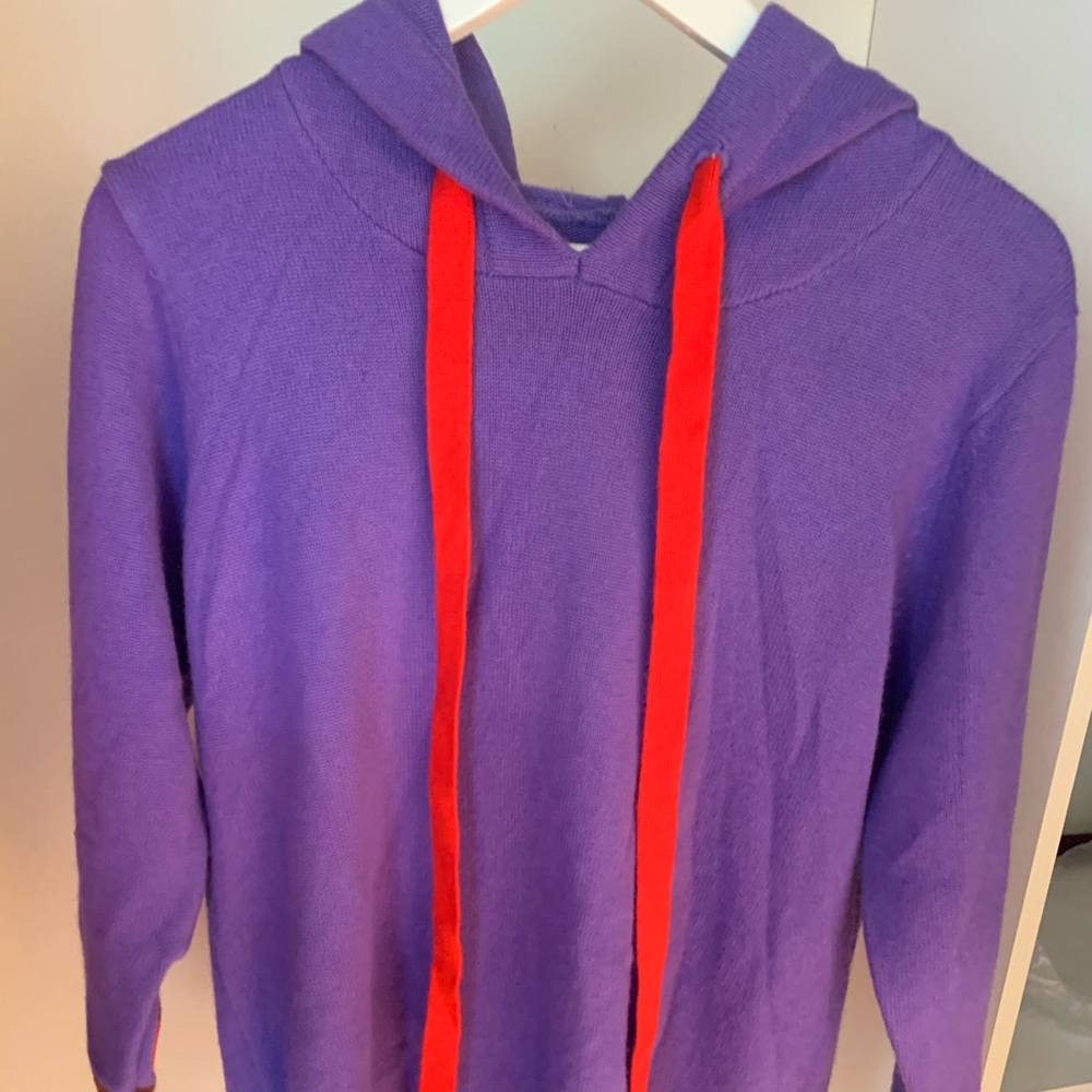 Cute purple Sweater